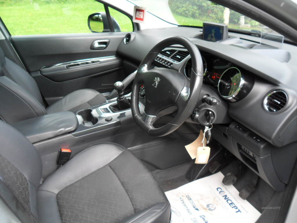 Peugeot 3008 DIESEL ESTATE in Derry / Londonderry