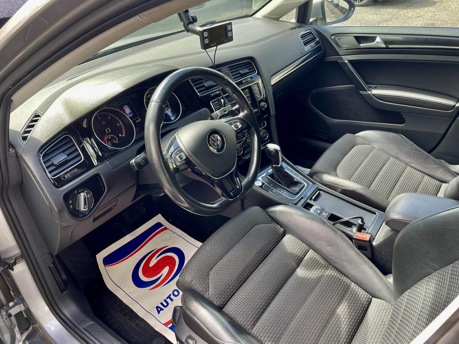 Mar 2013 Volkswagen Golf 2.0 TDI HIGHLINE DSG