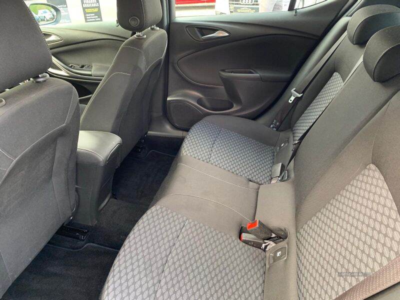 Aug 2021 Vauxhall Astra 1.5 Turbo D 105 Business Edition Nav 5dr