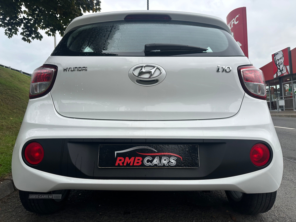 Hyundai i10 HATCHBACK in Down