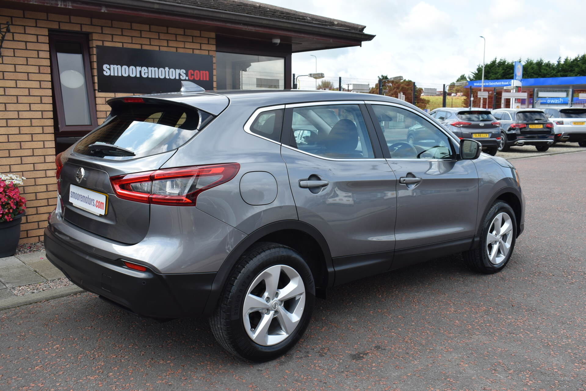 Nissan Qashqai DIESEL HATCHBACK in Antrim