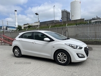 Hyundai i30 HATCHBACK in Down