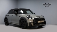 MINI Hatch 2.0 Cooper S Sport Hatchback 5dr Petrol Manual Euro 6 (s/s) (178 ps) in City of Edinburgh