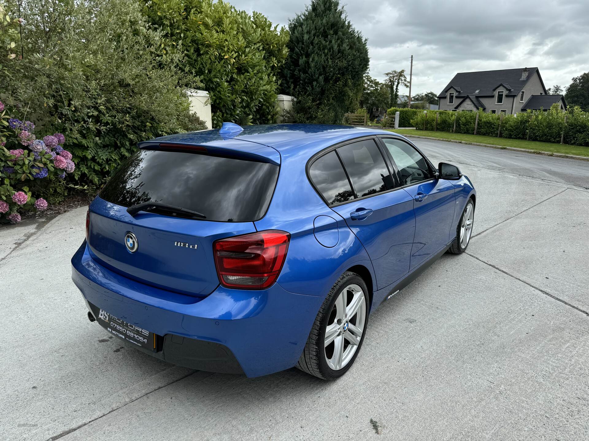 BMW 1 Series DIESEL HATCHBACK in Down