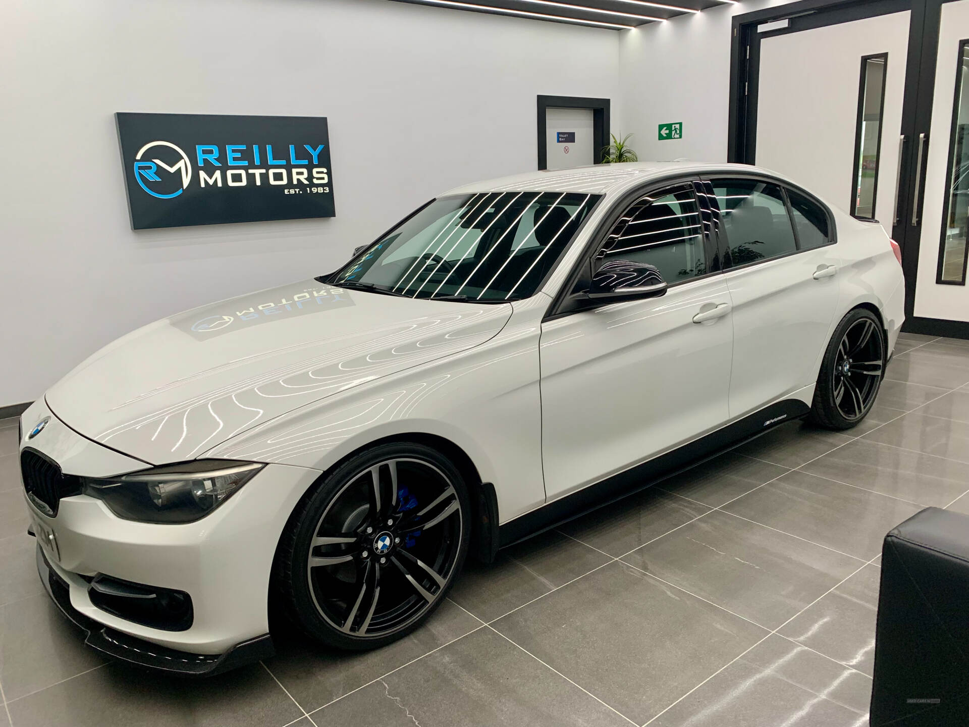 BMW 3 Series DIESEL SALOON in Derry / Londonderry