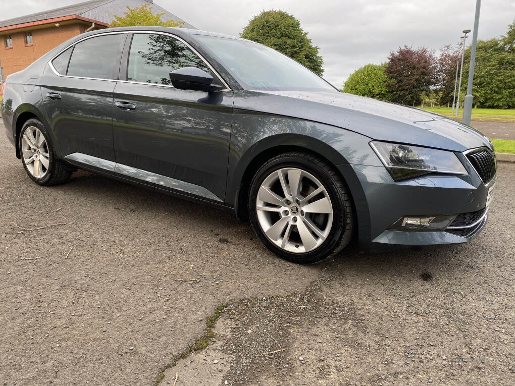 Nov 2016 Skoda Superb 2.0 TDI CR SE L Executive 5dr