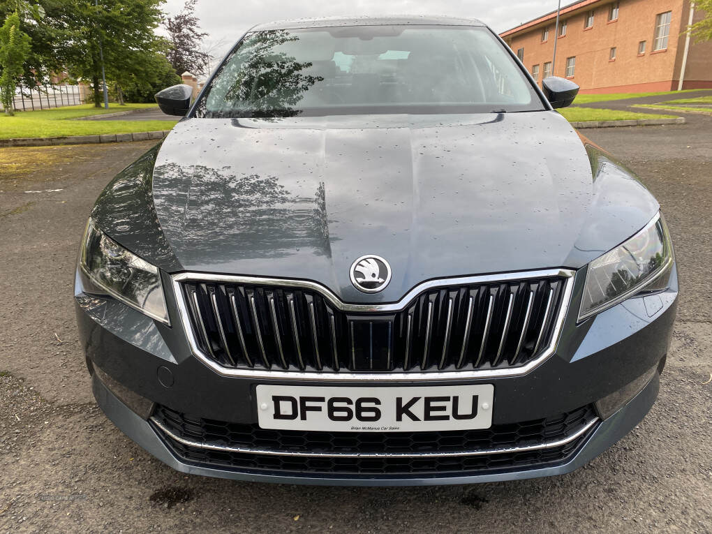 Nov 2016 Skoda Superb 2.0 TDI CR SE L Executive 5dr