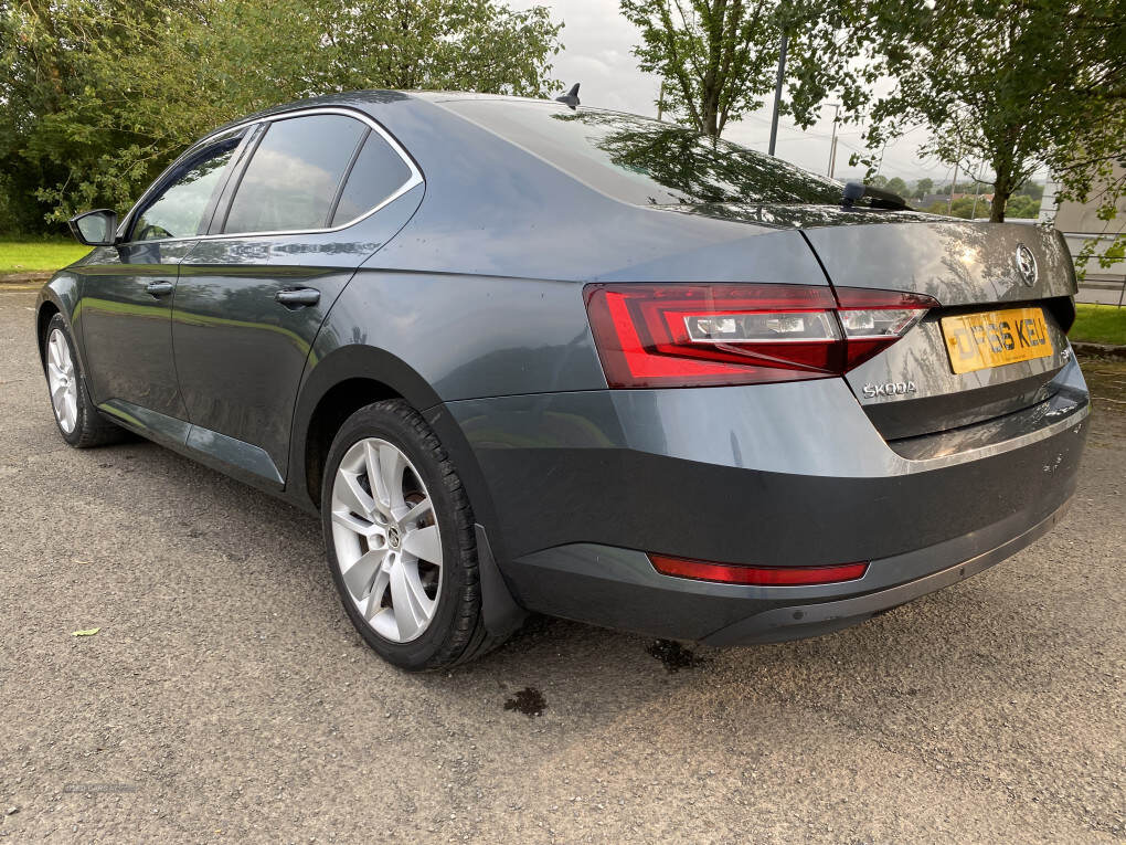 Nov 2016 Skoda Superb 2.0 TDI CR SE L Executive 5dr
