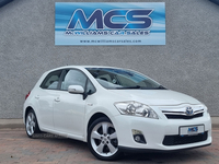 Toyota Auris Hybrid T Spirit CVT in Armagh