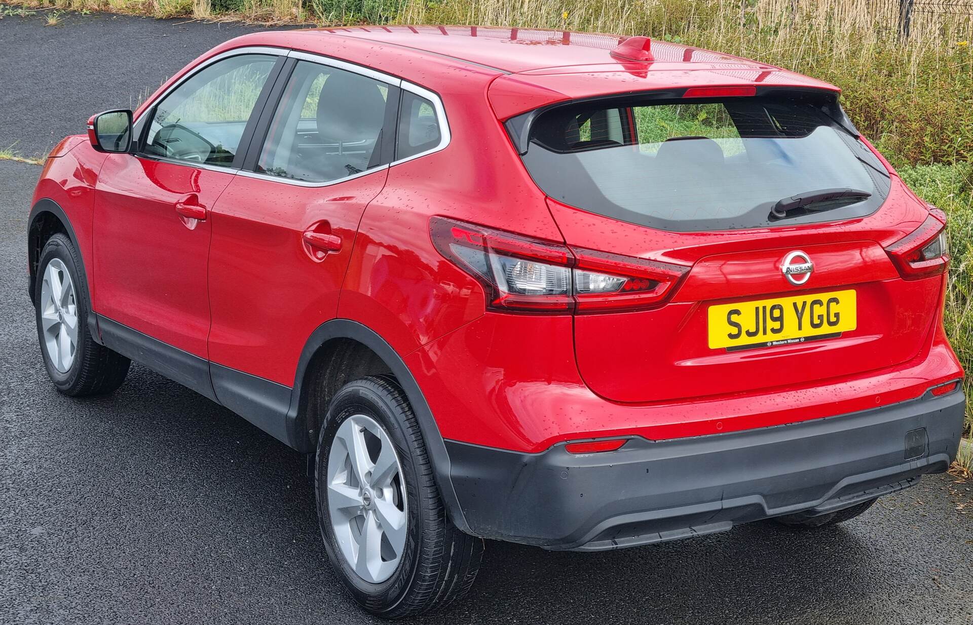 Nissan Qashqai DIESEL HATCHBACK in Armagh