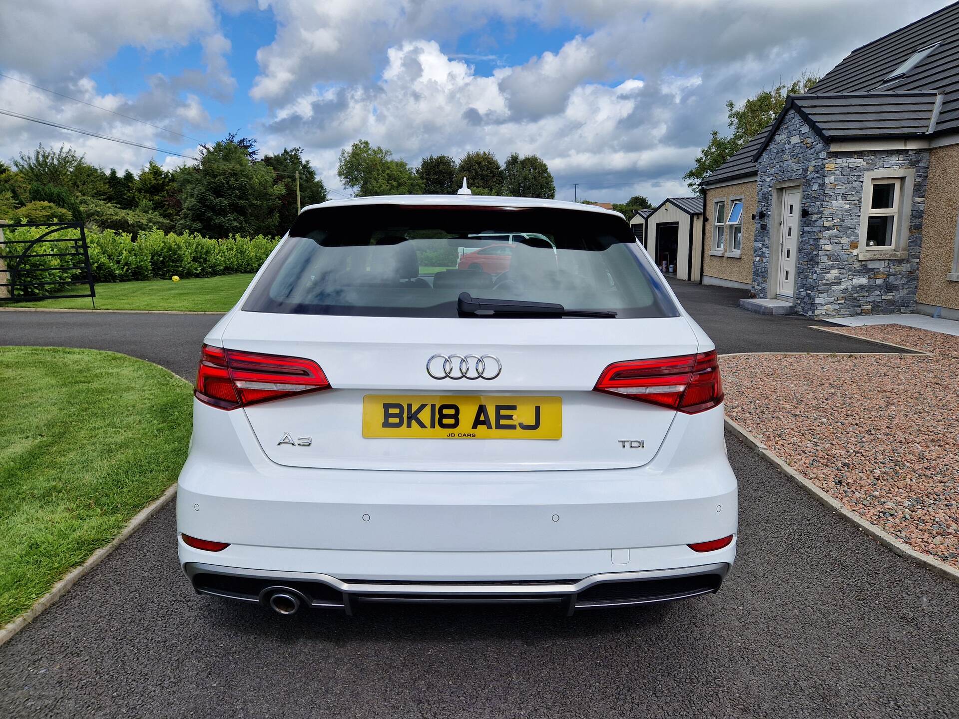 Audi A3 DIESEL SPORTBACK in Down