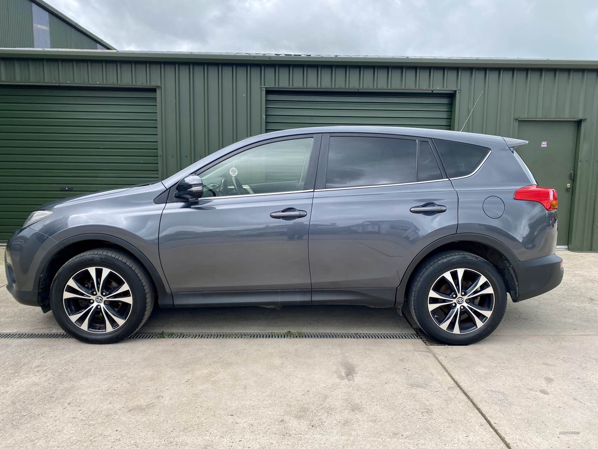 Toyota RAV4 DIESEL ESTATE in Armagh