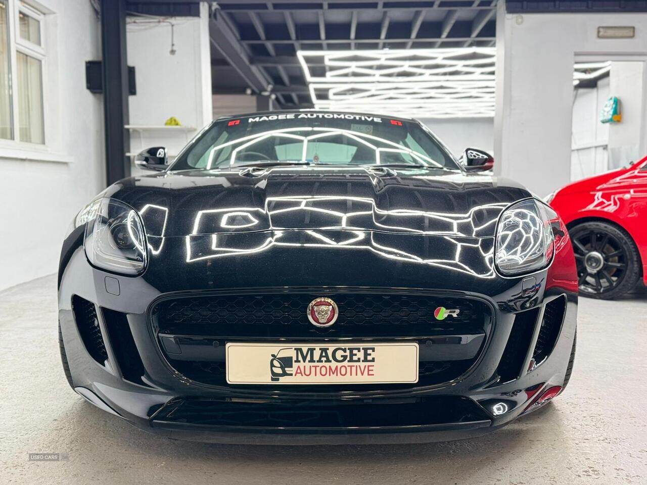 Jan 2015 Jaguar F-Type 5.0 Supercharged V8 R 2dr Auto