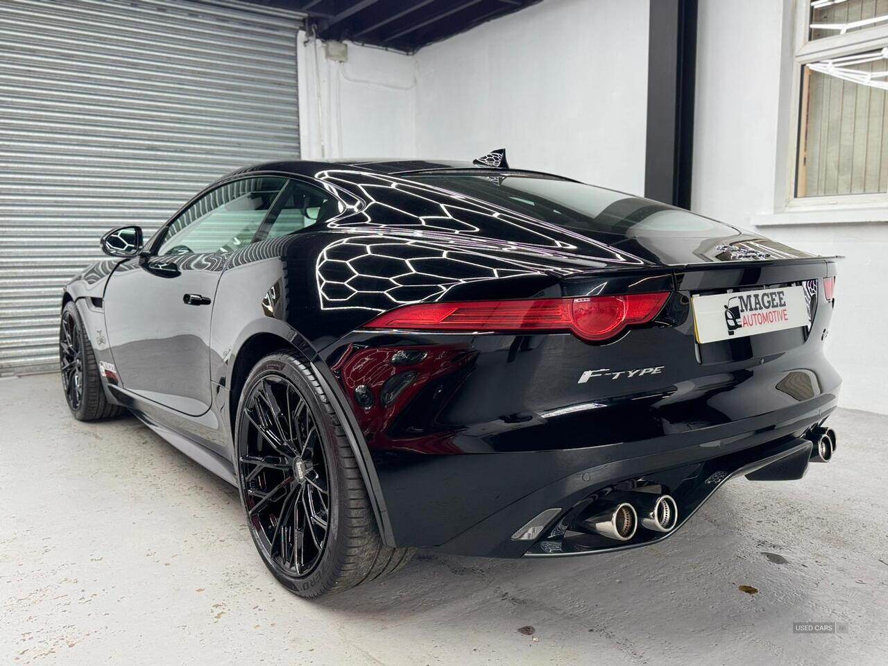 Jan 2015 Jaguar F-Type 5.0 Supercharged V8 R 2dr Auto