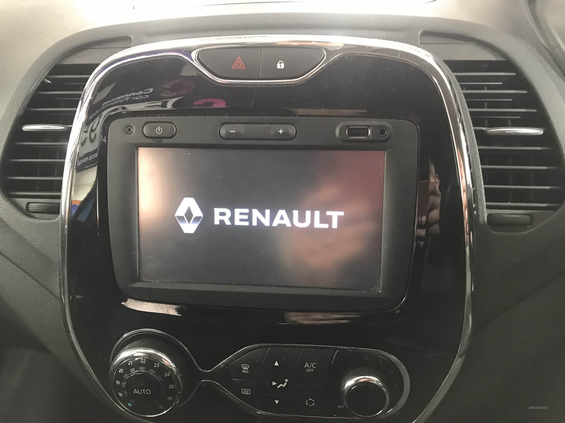 Renault Captur DIESEL HATCHBACK in Antrim