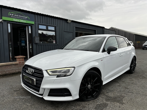 Audi A3 DIESEL SPORTBACK in Down