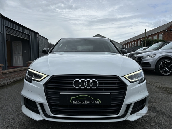 Audi A3 DIESEL SPORTBACK in Down