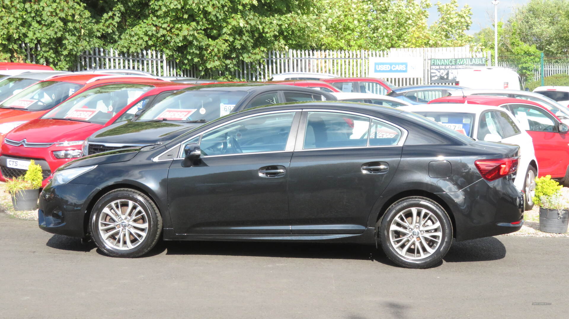 Toyota Avensis DIESEL SALOON in Derry / Londonderry