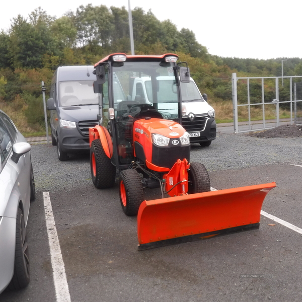 Kubota B Series B2350 4X4 Tractor Snow plough and Gritter . in Down