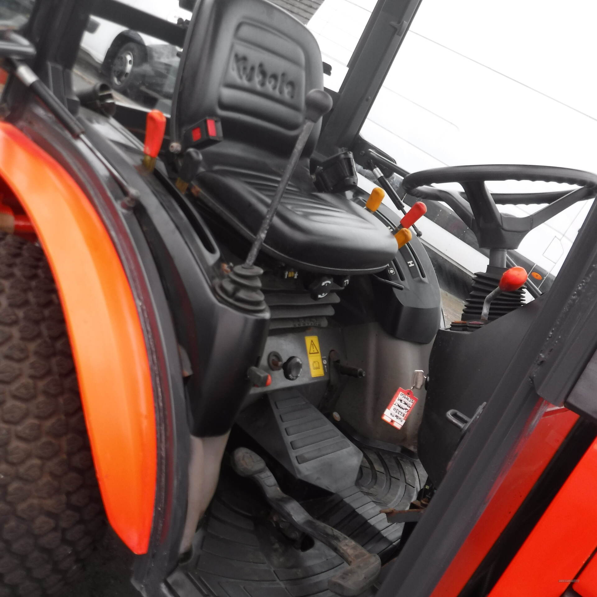 Kubota B Series B2350 4X4 Tractor Snow plough and Gritter . in Down