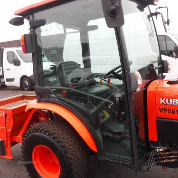 Kubota B Series B2350 4X4 Tractor Snow plough and Gritter . in Down