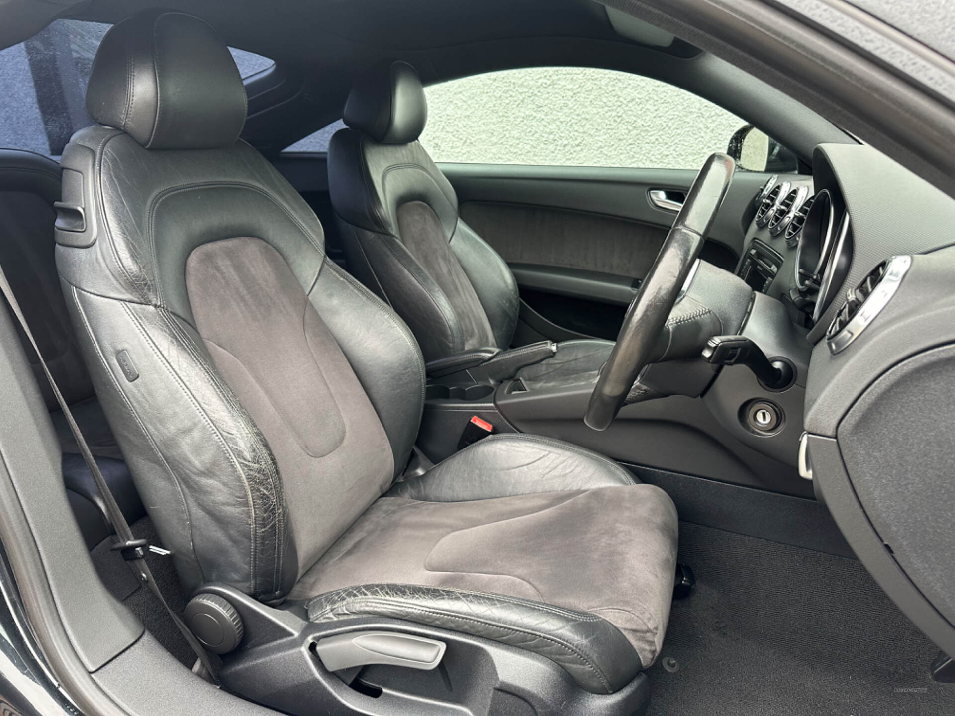 Jan 2011 Audi TT 2.0 TDI Quattro Sport 2dr [2011]