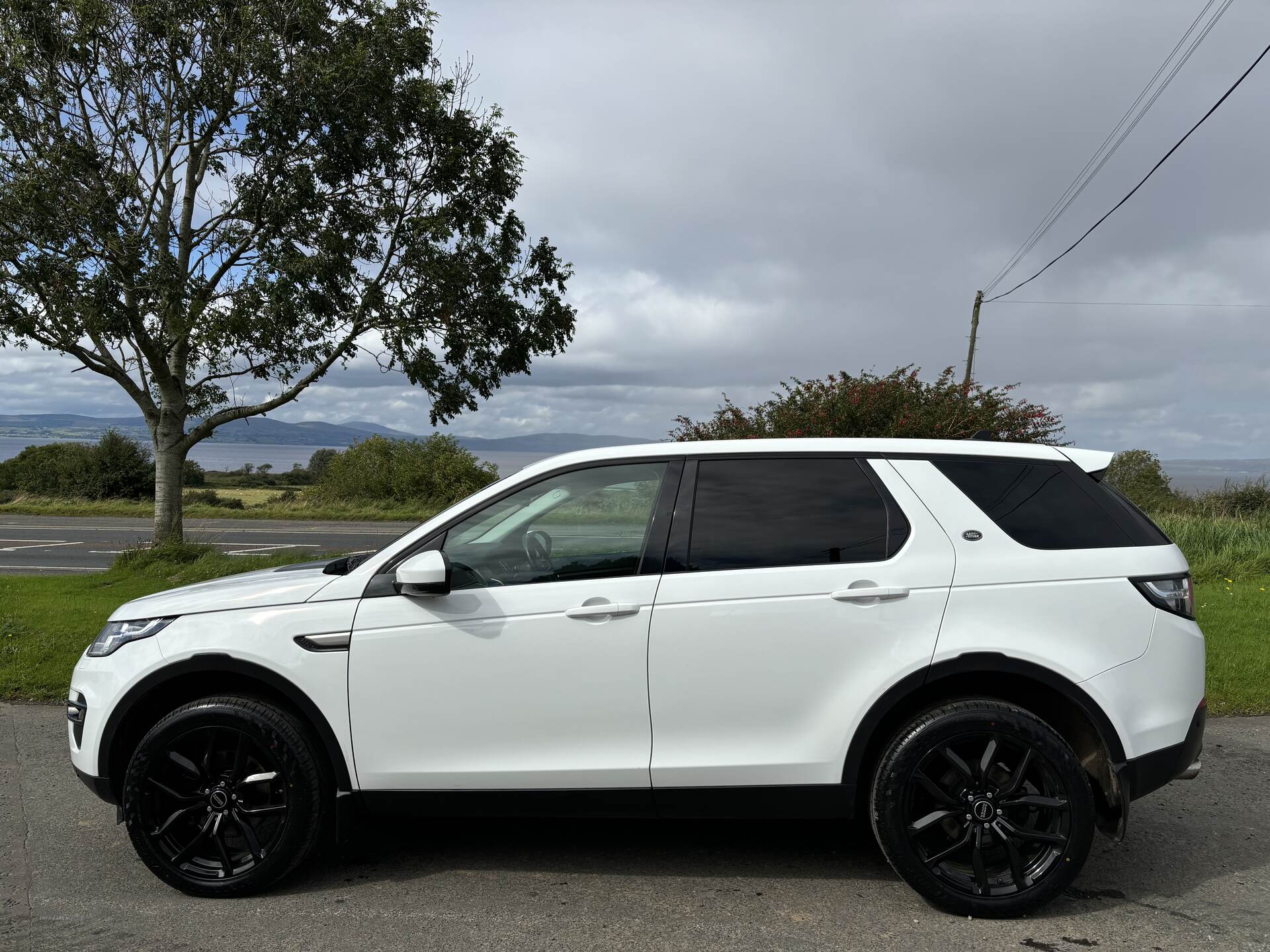 Land Rover Discovery Sport DIESEL SW in Derry / Londonderry