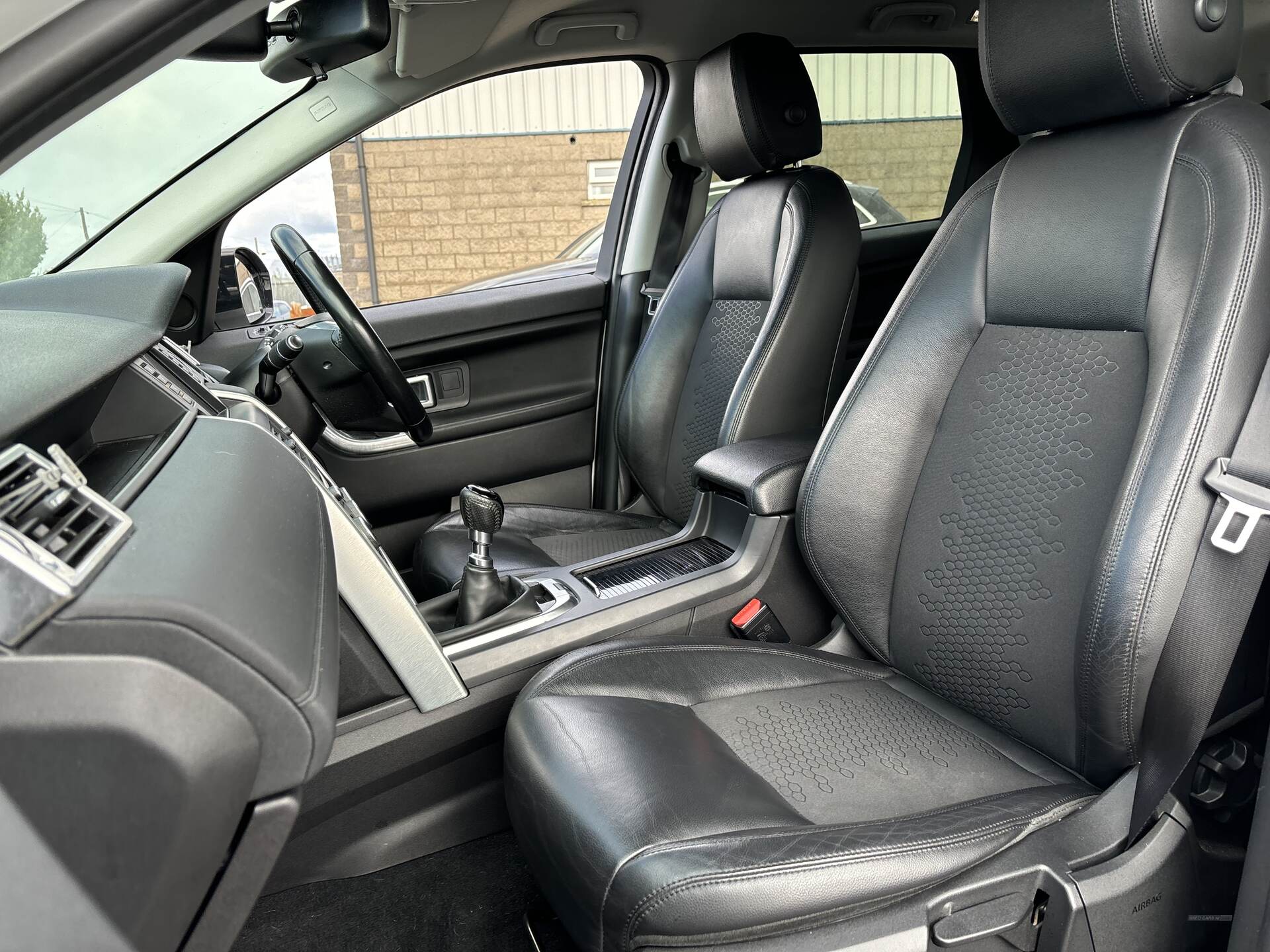 Land Rover Discovery Sport DIESEL SW in Derry / Londonderry