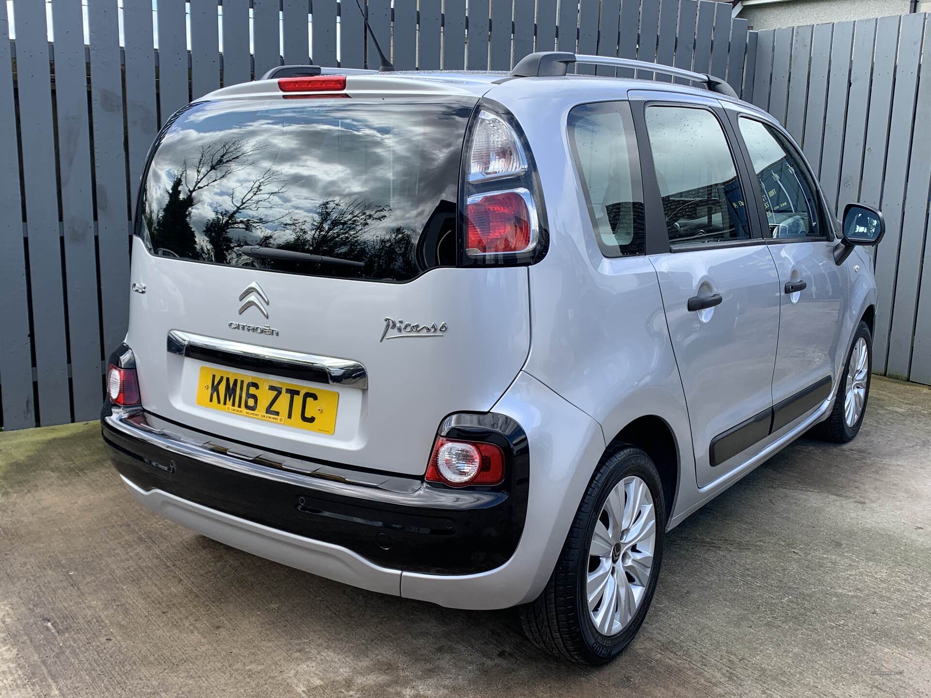 Citroen C3 Picasso DIESEL ESTATE in Antrim