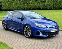 Vauxhall Astra GTC COUPE in Derry / Londonderry