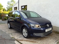 Volkswagen Touran 1.6 TDI 105 SE 5dr in Down