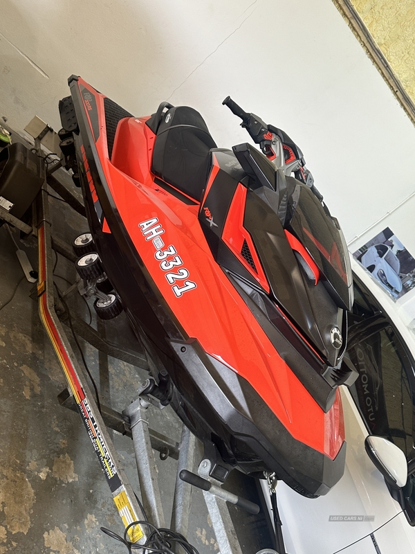 Sea-Doo RXP 300RS in Down