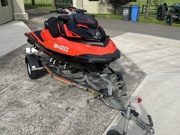 Sea-Doo RXP 300RS in Down