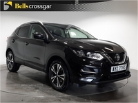 Nissan Qashqai 1.3 DiG-T N-Connecta 5dr [Glass Roof Pack] in Down