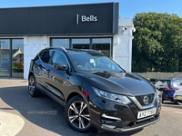 Nissan Qashqai 1.3 DiG-T N-Connecta 5dr [Glass Roof Pack] in Down