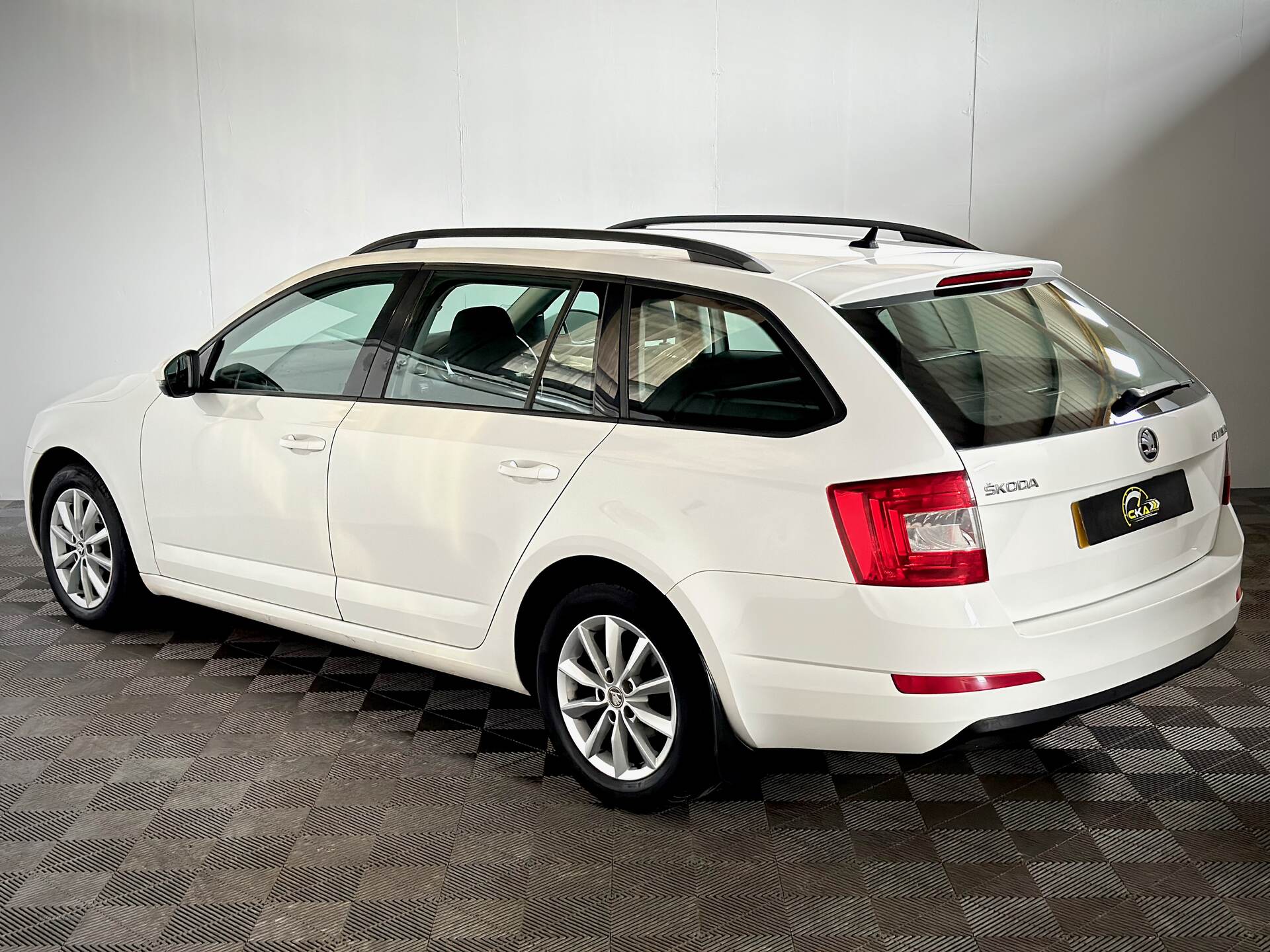 Skoda Octavia DIESEL ESTATE in Tyrone