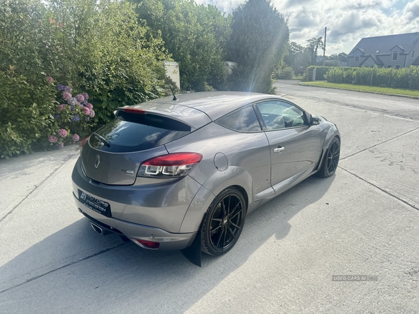 Renault Megane COUPE in Down