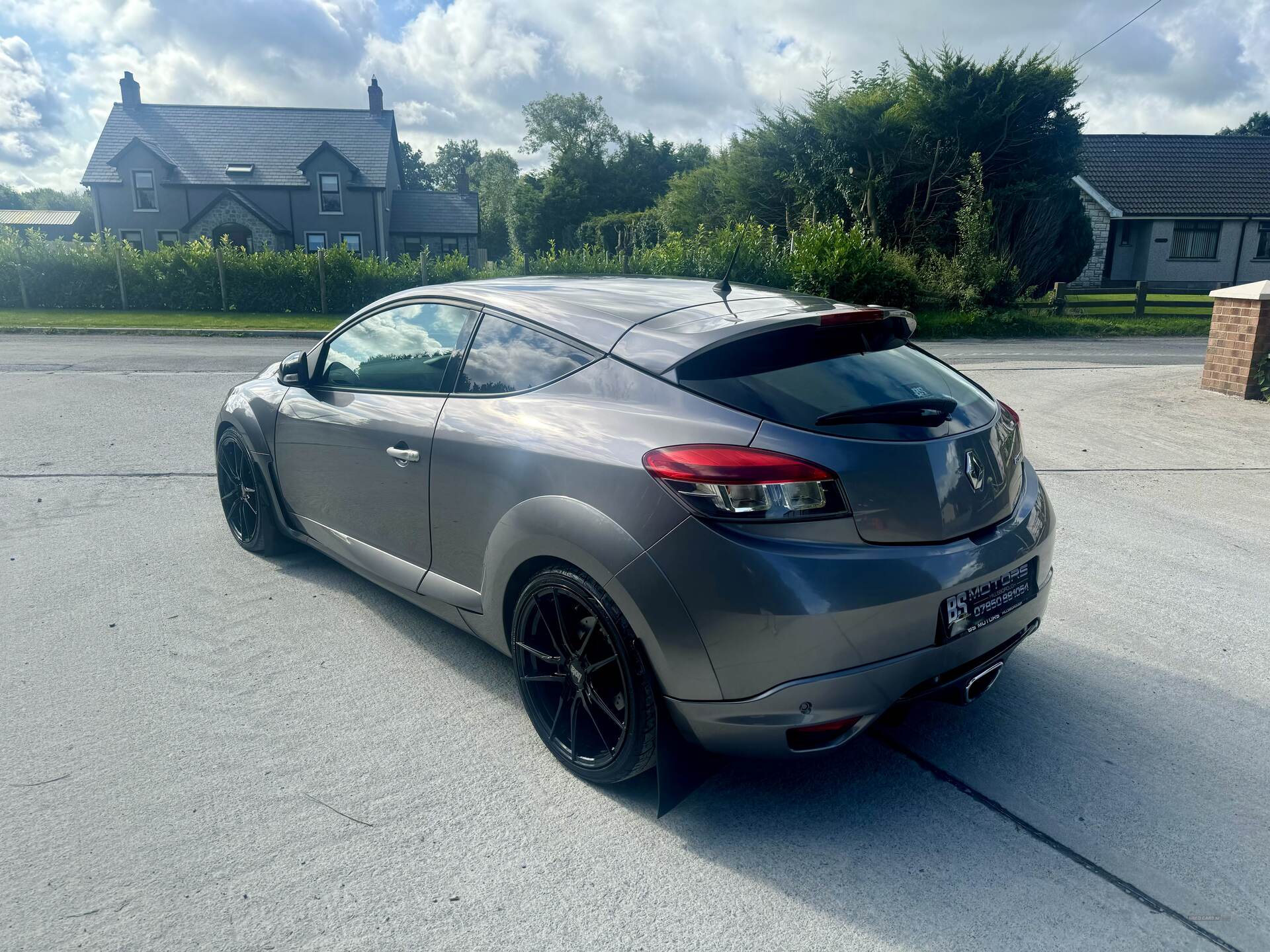 Renault Megane COUPE in Down