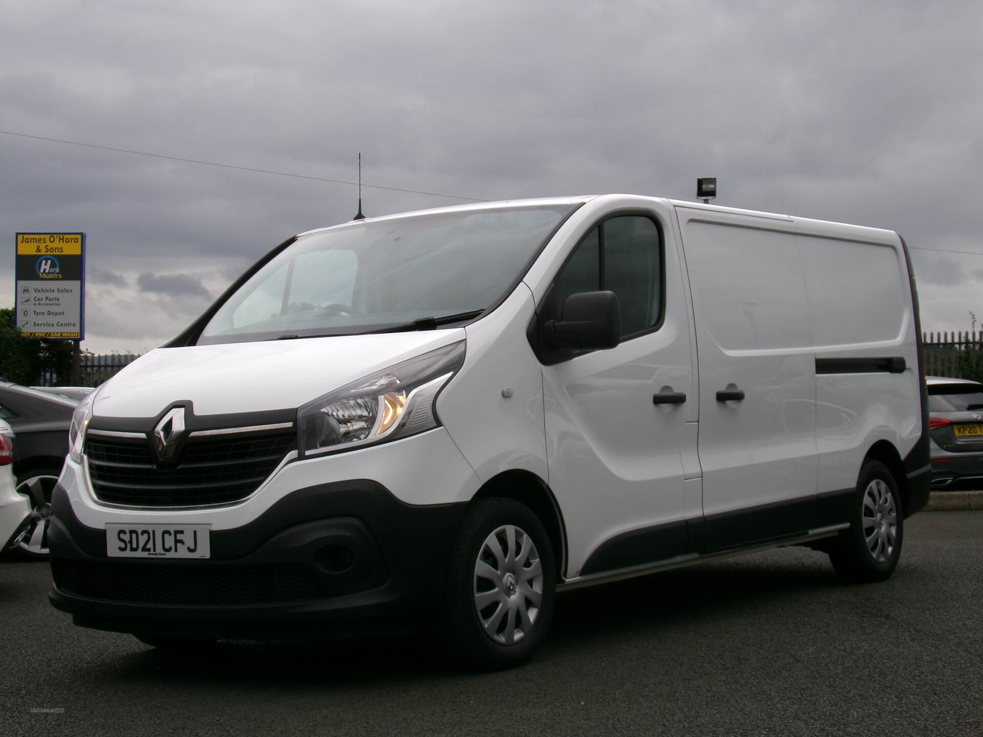 Renault Trafic LWB DIESEL in Derry / Londonderry