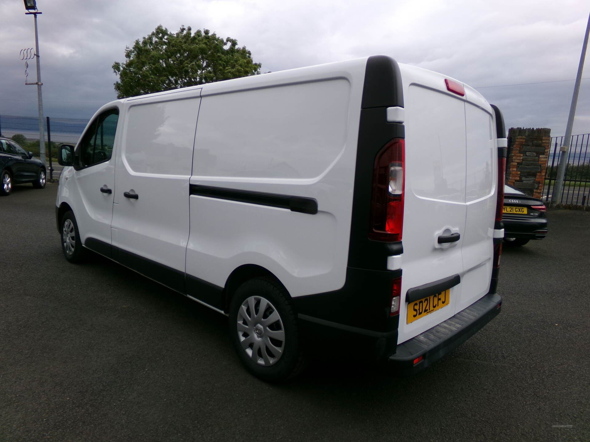 Renault Trafic LWB DIESEL in Derry / Londonderry