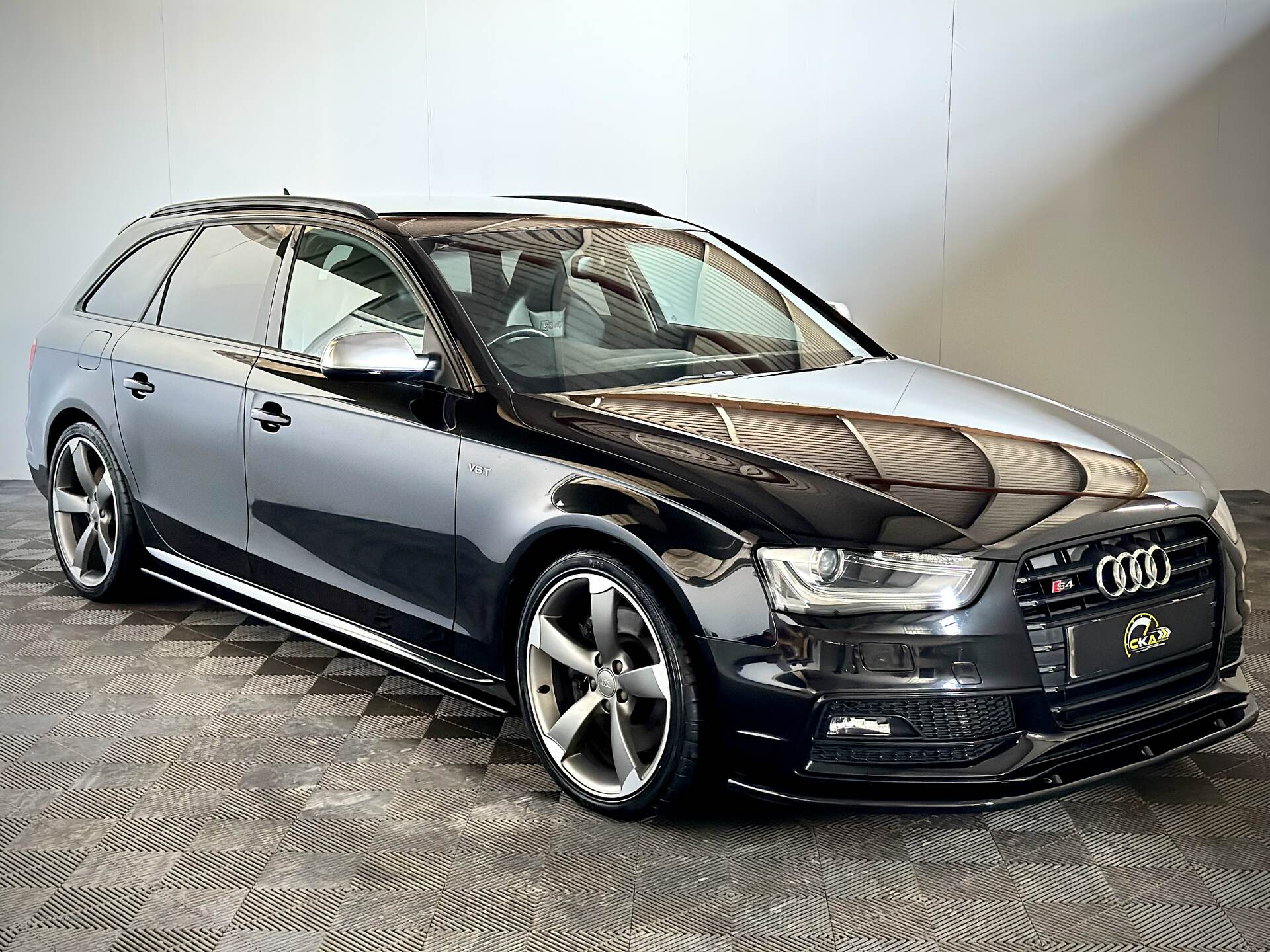 Audi A4 AVANT SPECIAL EDITIONS in Tyrone