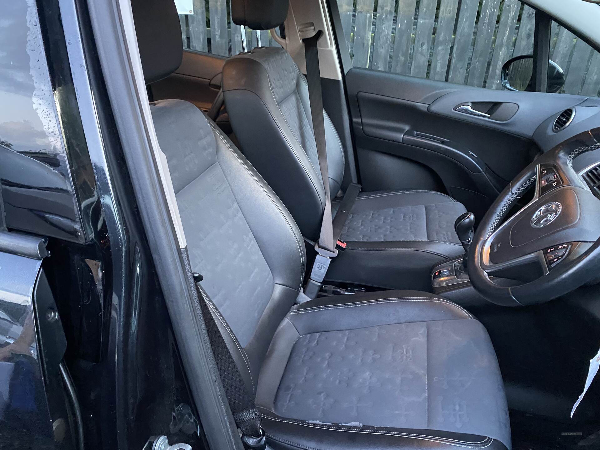 Sep 2013 Vauxhall Meriva 1.4i 16V Tech Line 5dr