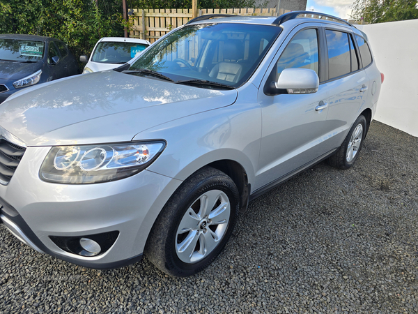 Hyundai Santa Fe DIESEL ESTATE in Antrim