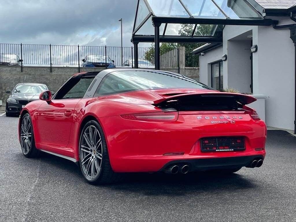 Apr 2015 Porsche 911 S 2dr PDK