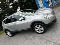 Nissan Qashqai 1.6 Acenta 5dr in Antrim