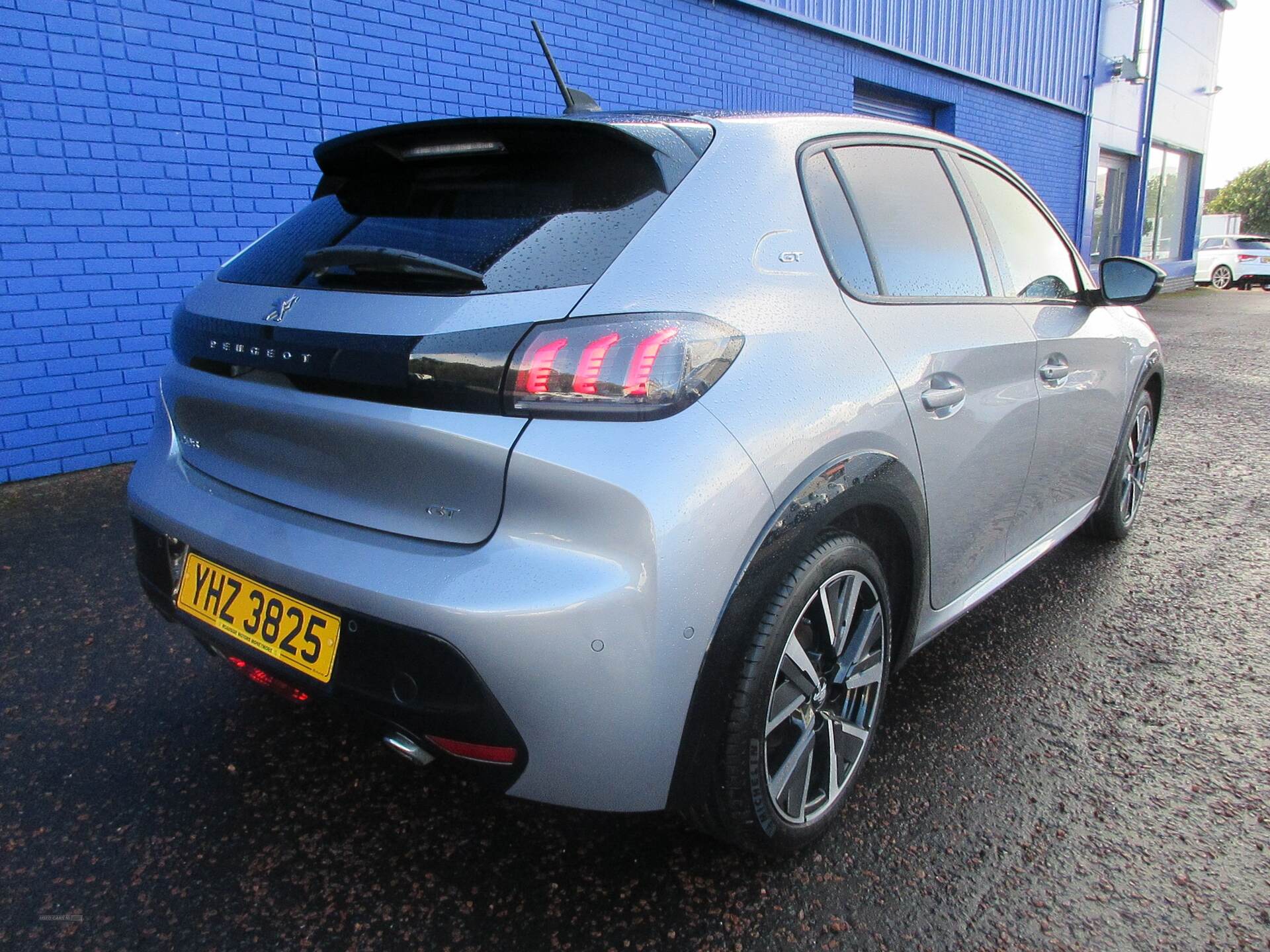 Jul 2021 Peugeot 208 1.5 BlueHDi 100 Active 5dr