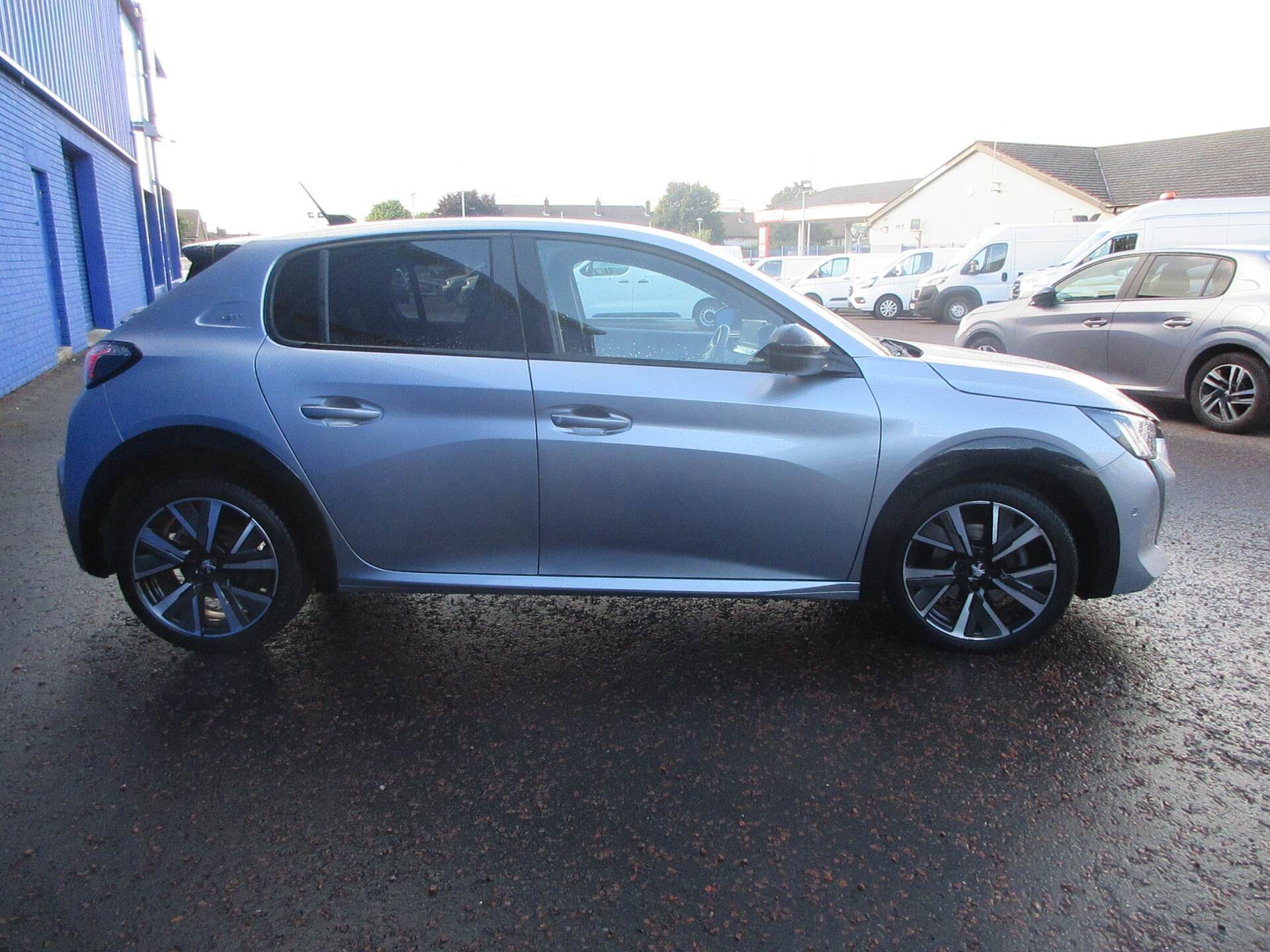 Jul 2021 Peugeot 208 1.5 BlueHDi 100 Active 5dr