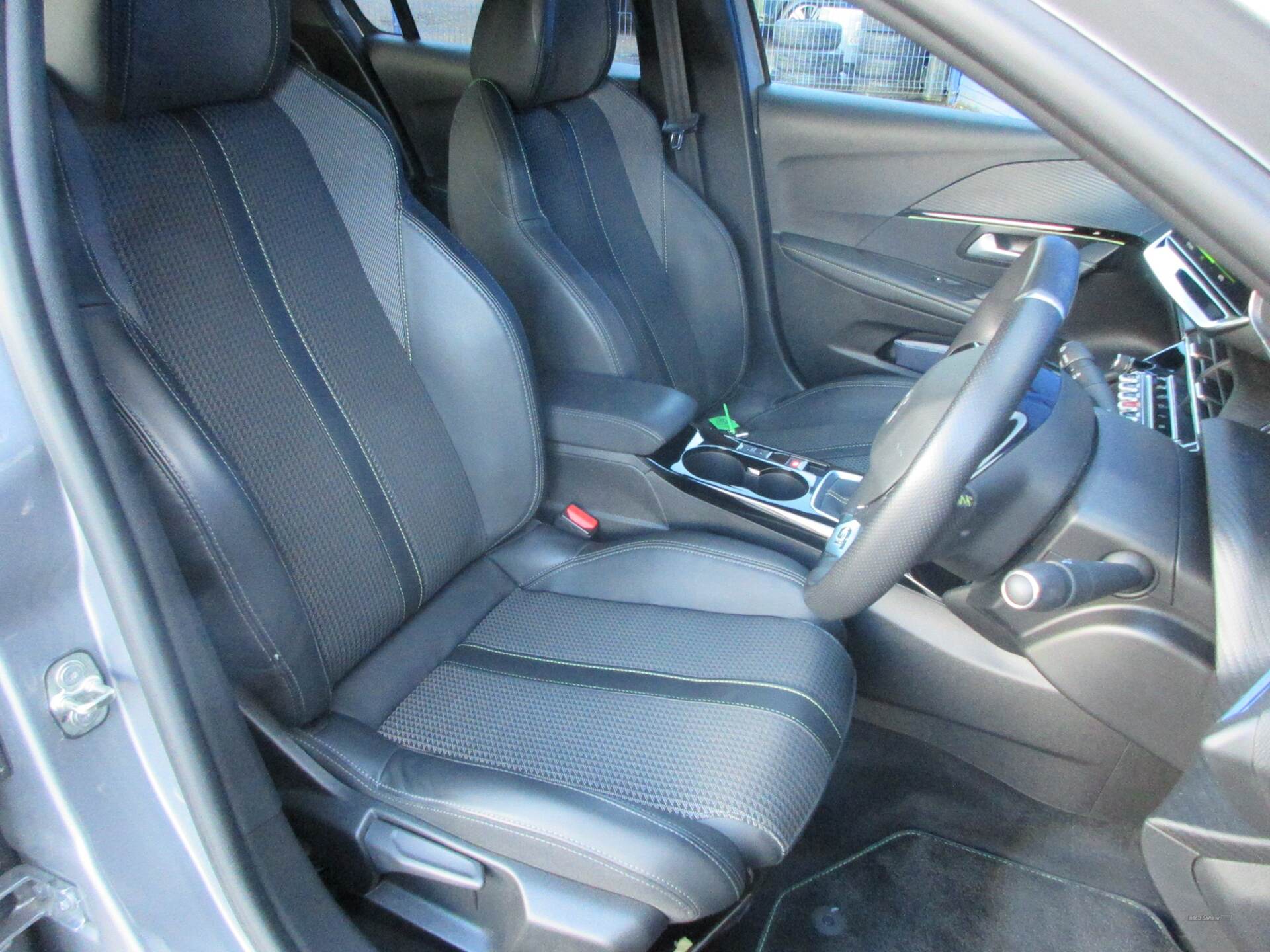 Jul 2021 Peugeot 208 1.5 BlueHDi 100 Active 5dr
