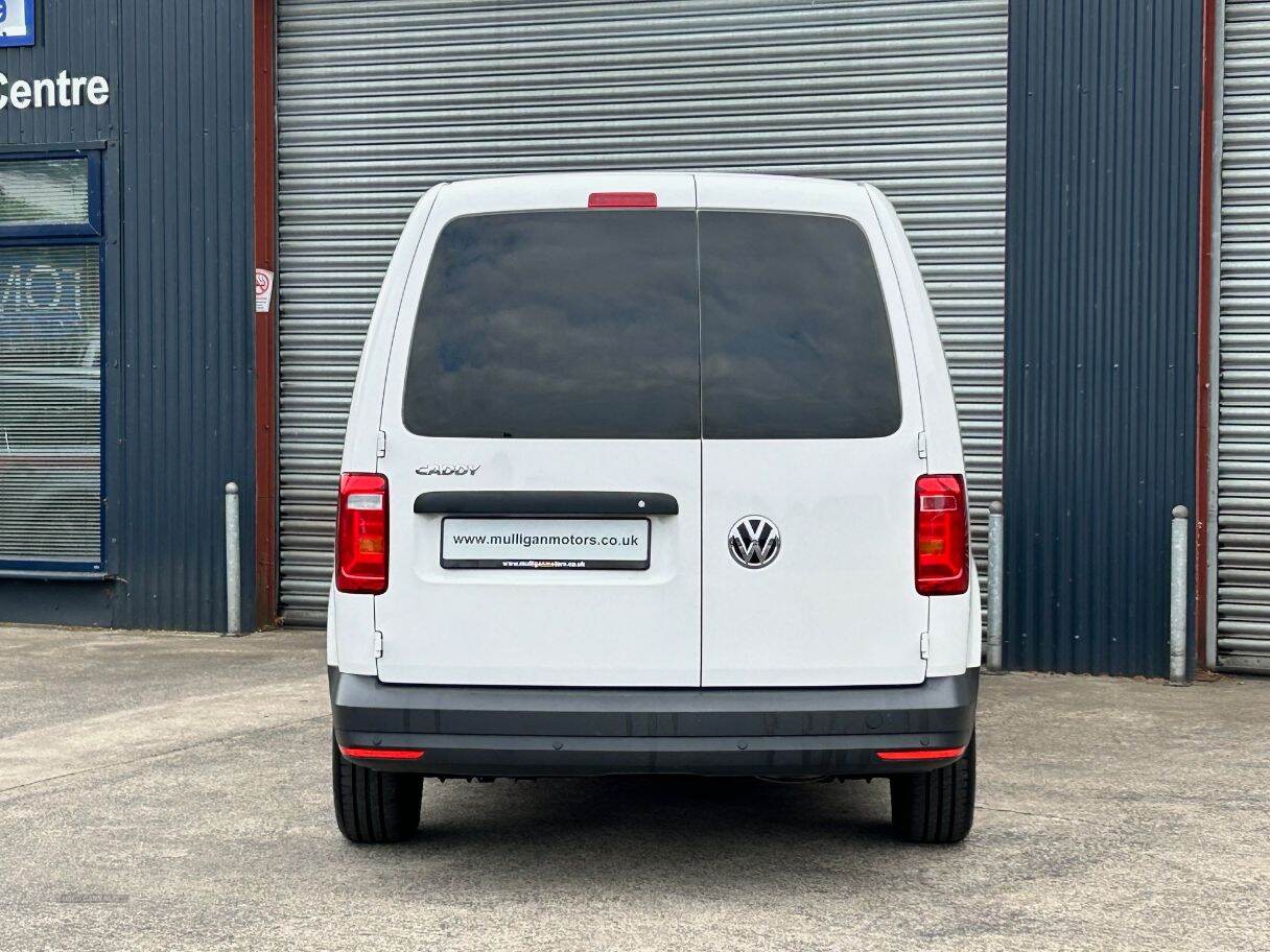 Oct 2020 Volkswagen Caddy Maxi 2.0 TDI BlueMotion Tech 102PS Startline Van