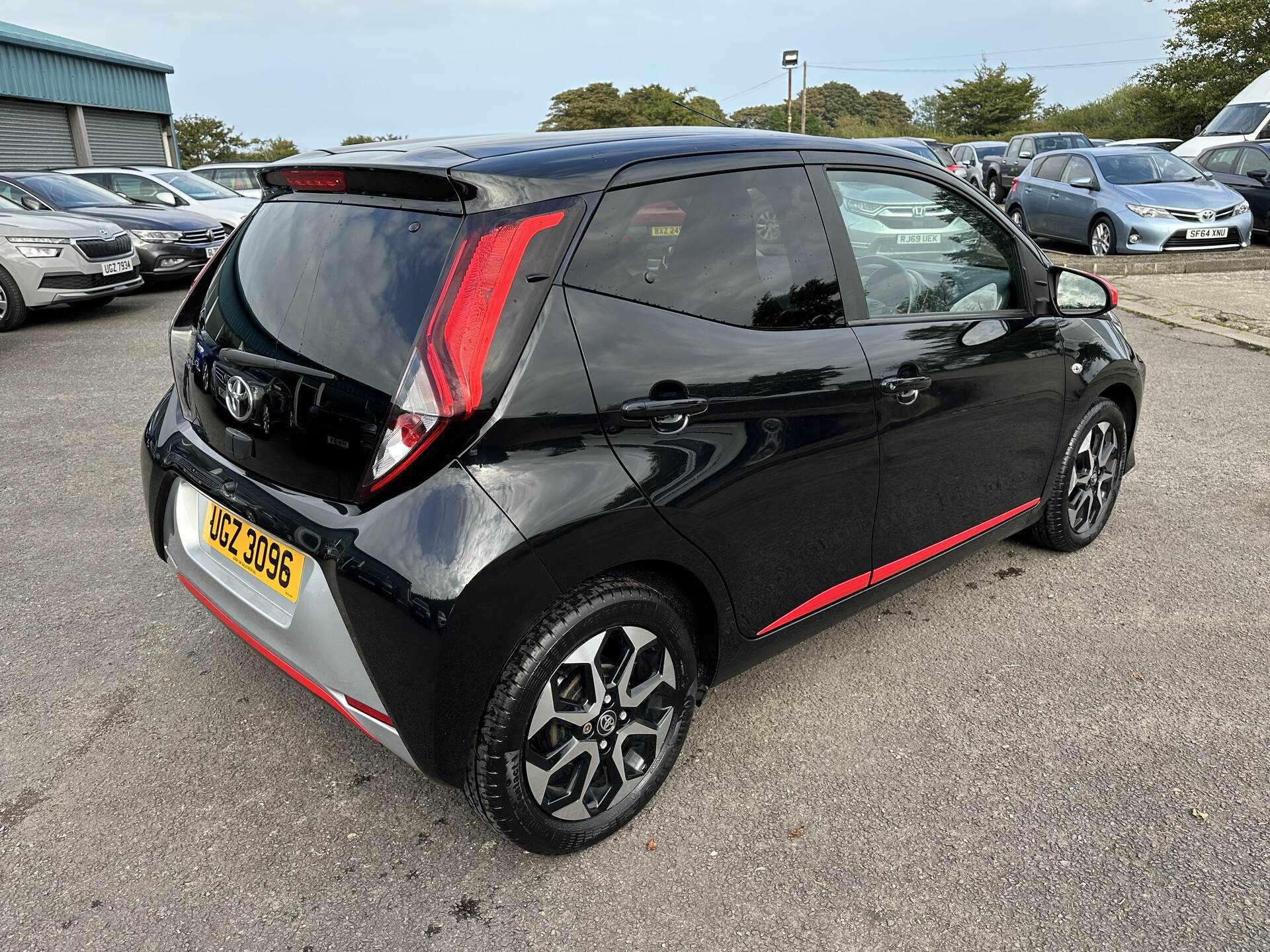 Toyota Aygo HATCHBACK in Antrim